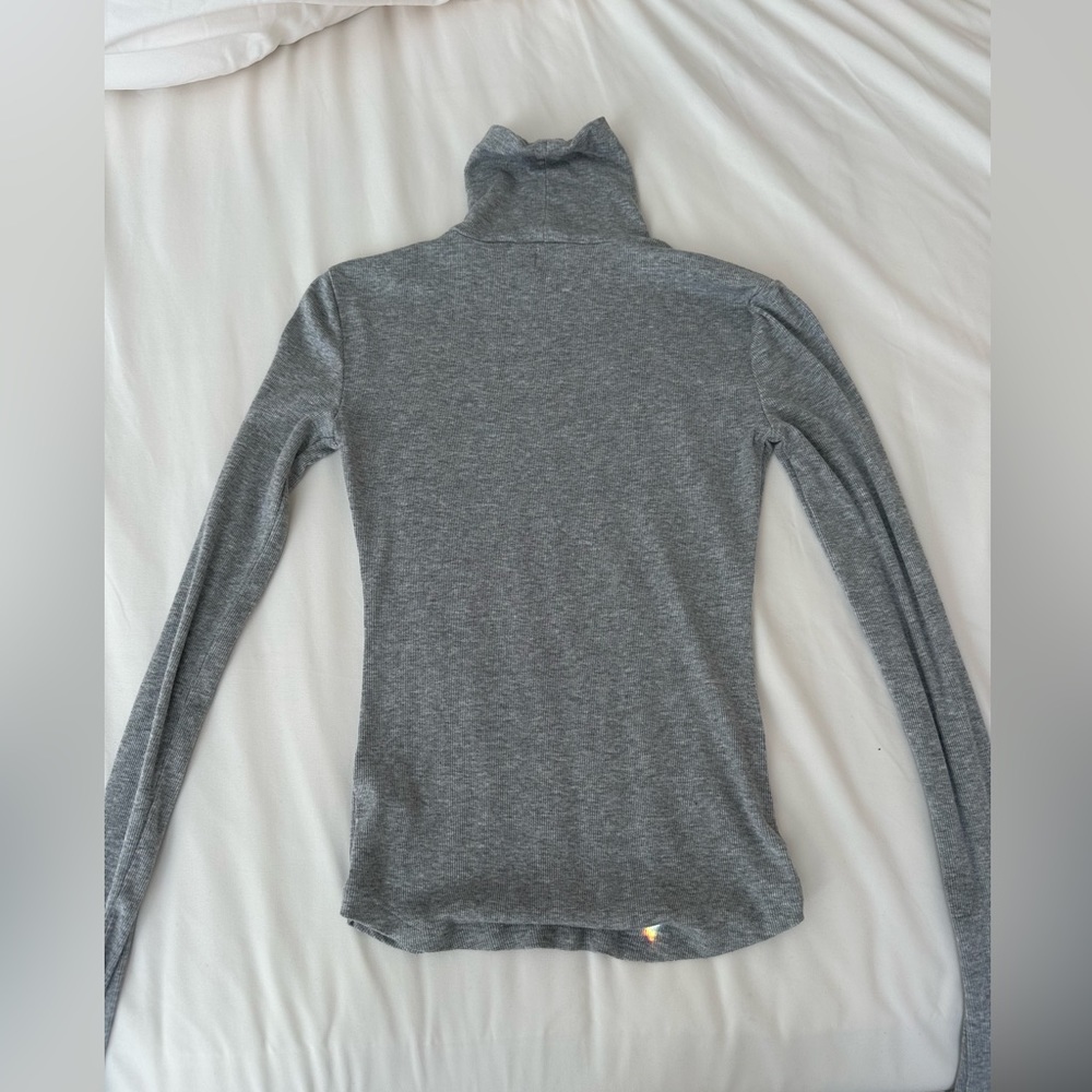 Sunday Best Freshman Turtleneck - Picture 11 of 11